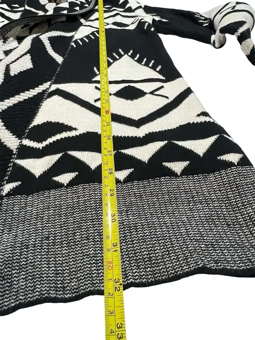 St. John's Bay Women's Aztec Tribal Print Open Front Long Cardigan Sweater - Picture 6 of 8